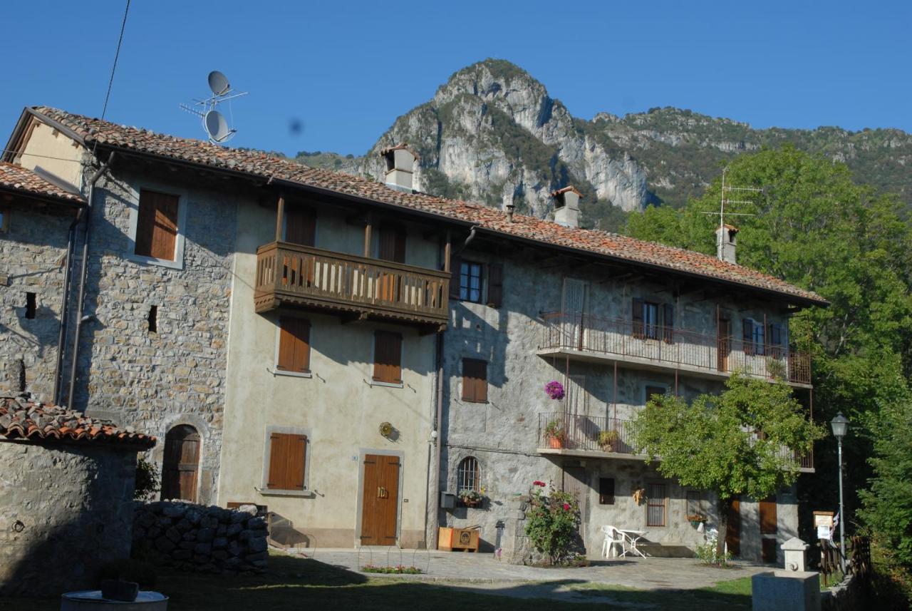 Bed & Breakfast Castello Regina Brembilla Bagian luar foto