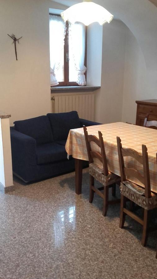 Bed & Breakfast Castello Regina Brembilla Bagian luar foto