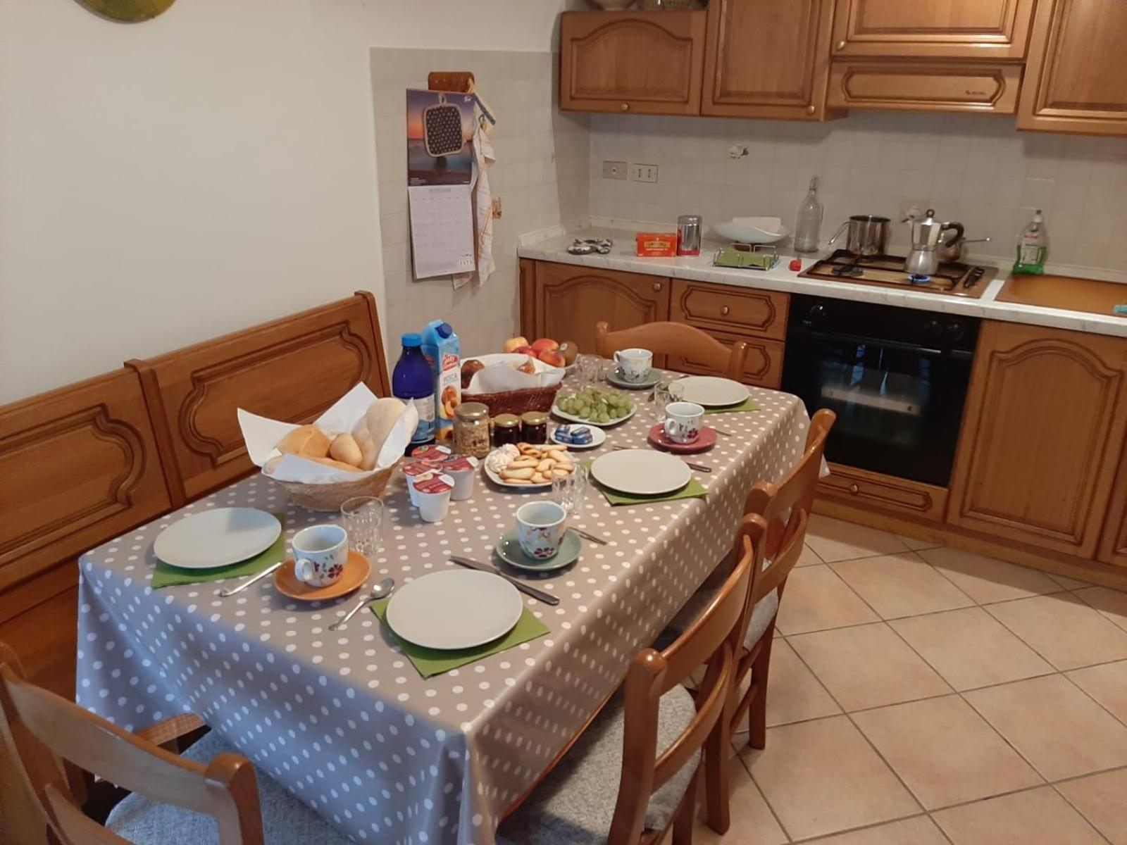 Bed & Breakfast Castello Regina Brembilla Bagian luar foto