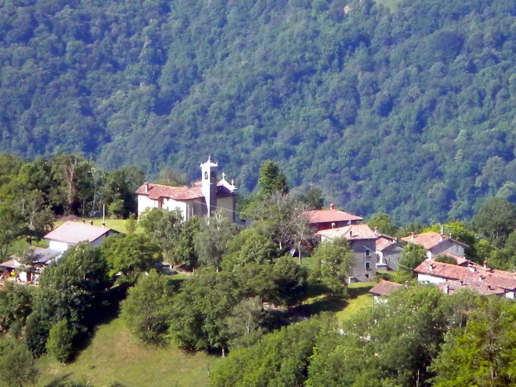 Bed & Breakfast Castello Regina Brembilla Bagian luar foto